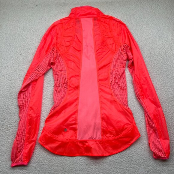 Lululemon Run: Wild Jacket size 4 - Picture 10 of 11